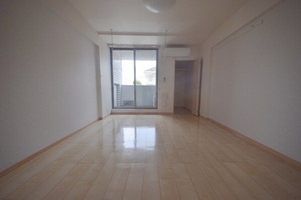 シャイニングの物件内観写真